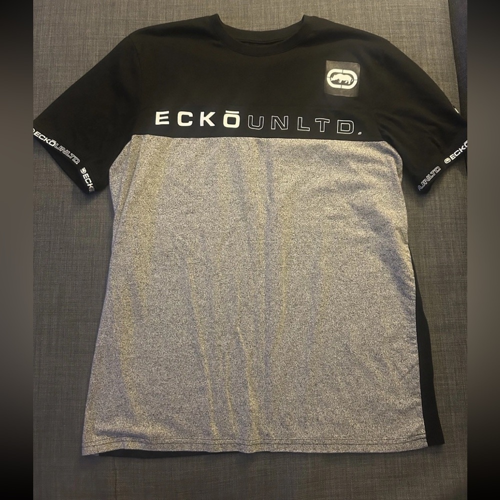 Ecko Unlimited Black and Gray Short Sleeve Tee